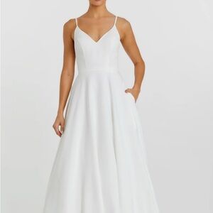 Mac Duggal White Spaghetti Strap Gown NWT (debutante)